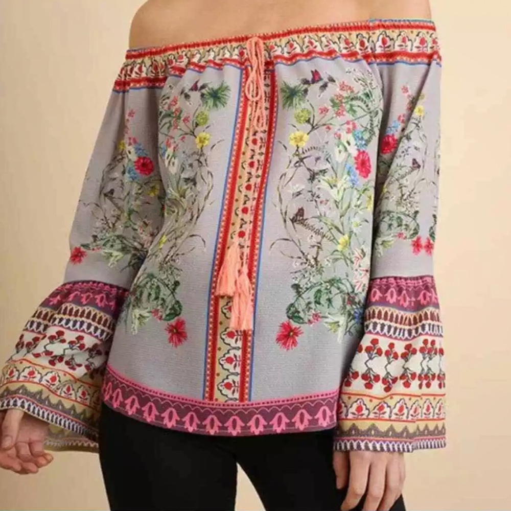 Umgee Plus Floral‎ Bell Sleeve On or Off Medium Shoulder Top Blouse